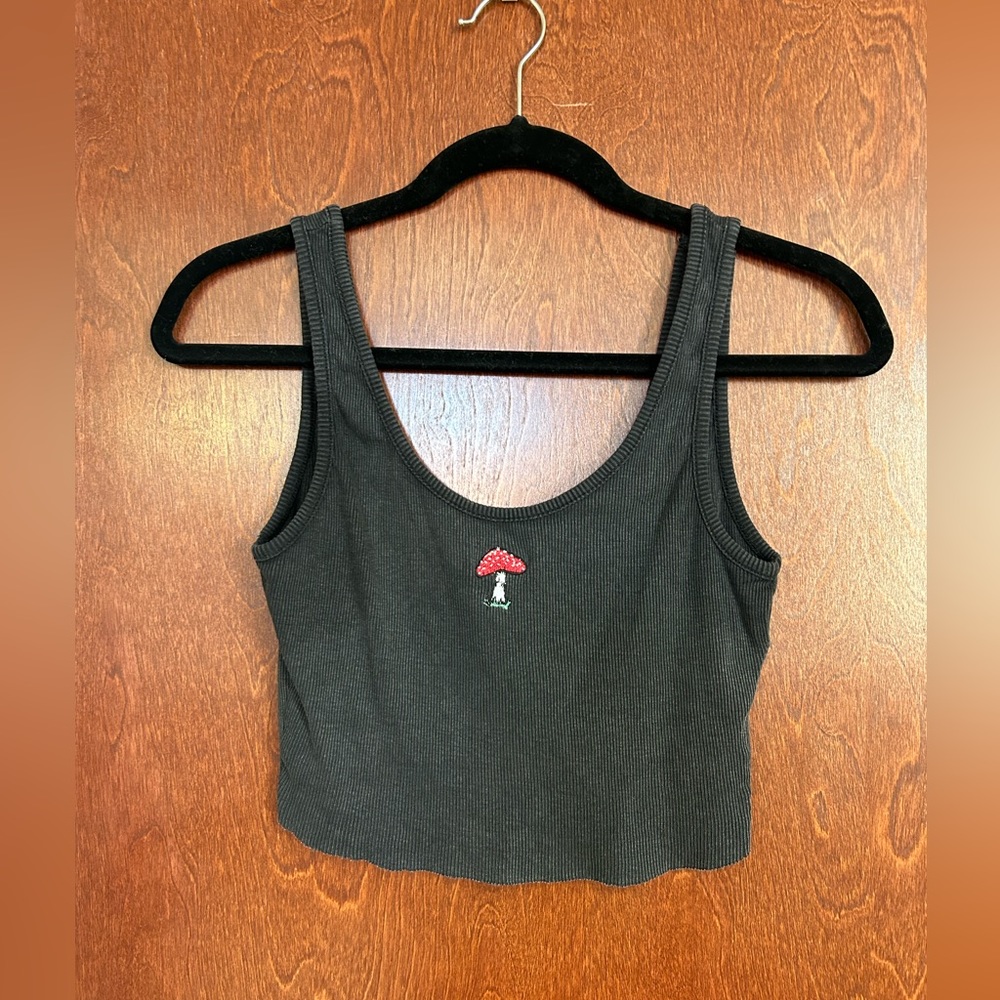 Garage Mushroom Tank Top size small